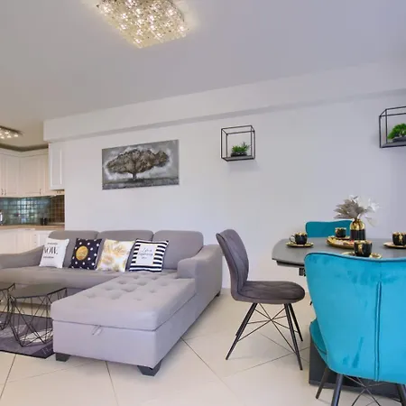 Comfortable Near The Apartman