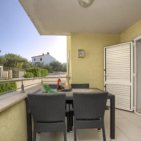 Apartman Comfortable Near The *